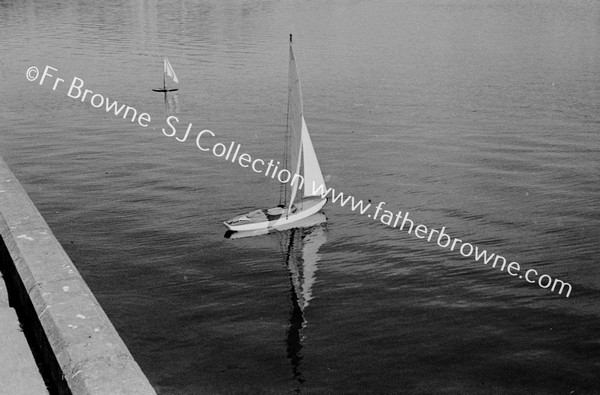 MODEL YACHT RACING ON THE LOUGH